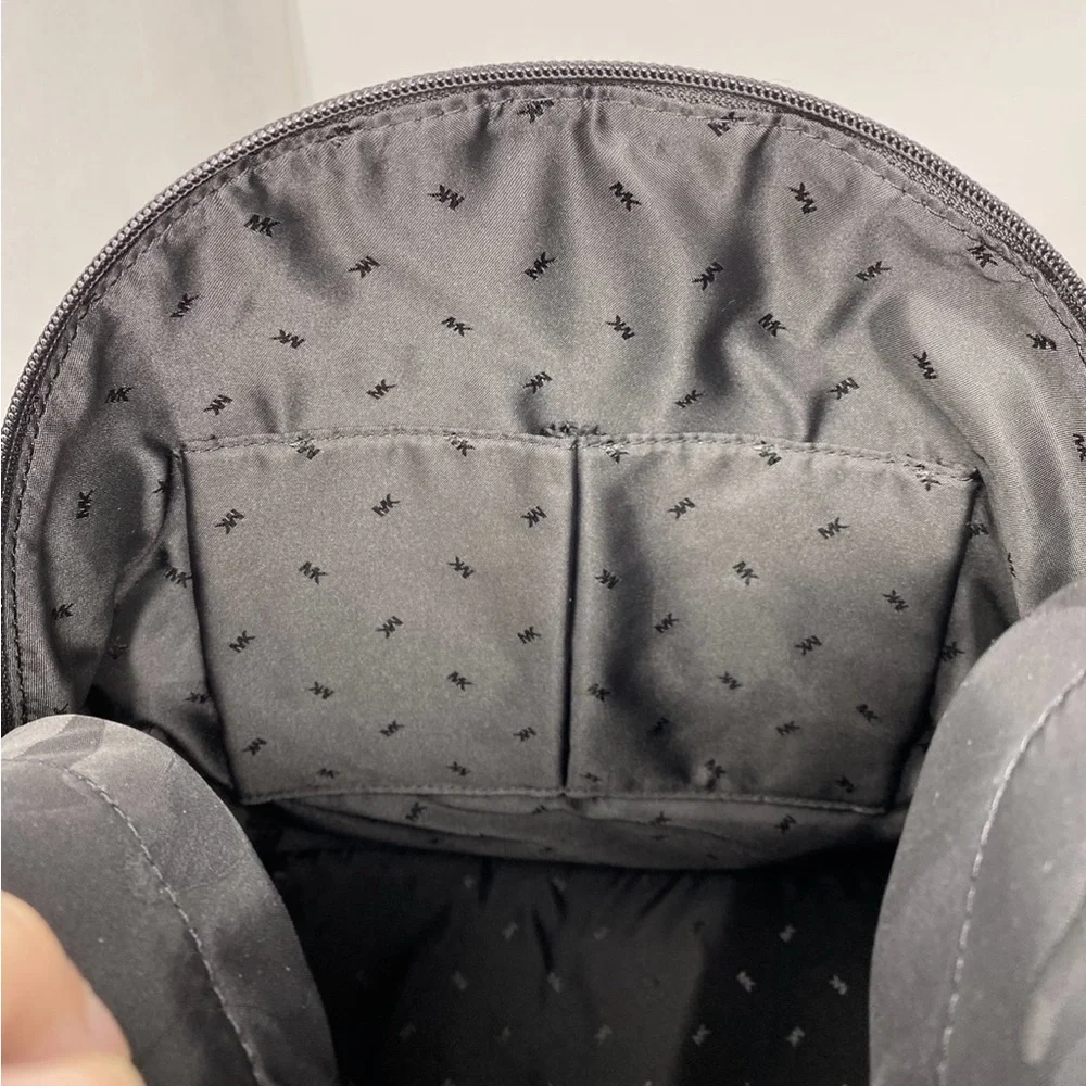 NWT Michael Kors Backpack - Picture 8 of 10